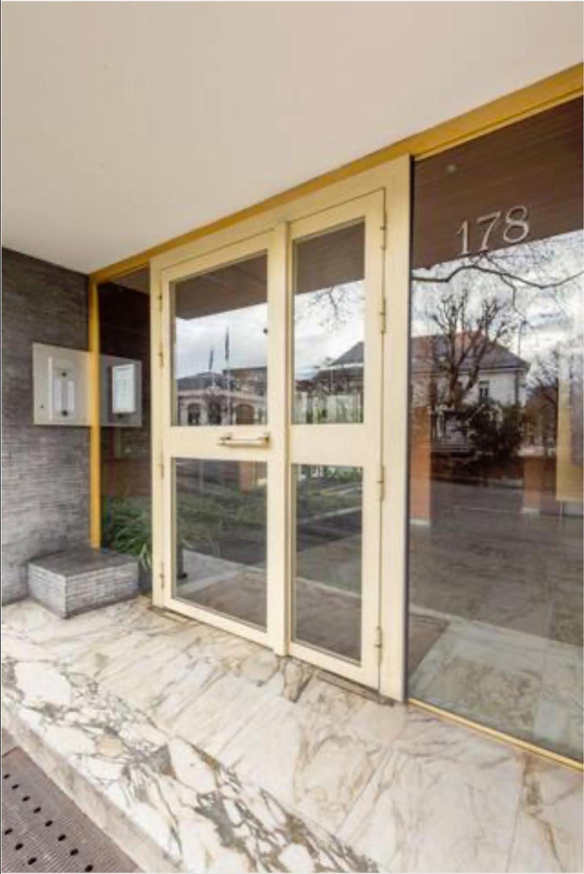 Logement Autour De Moi * * * * * Chambéry Eksteriør billede