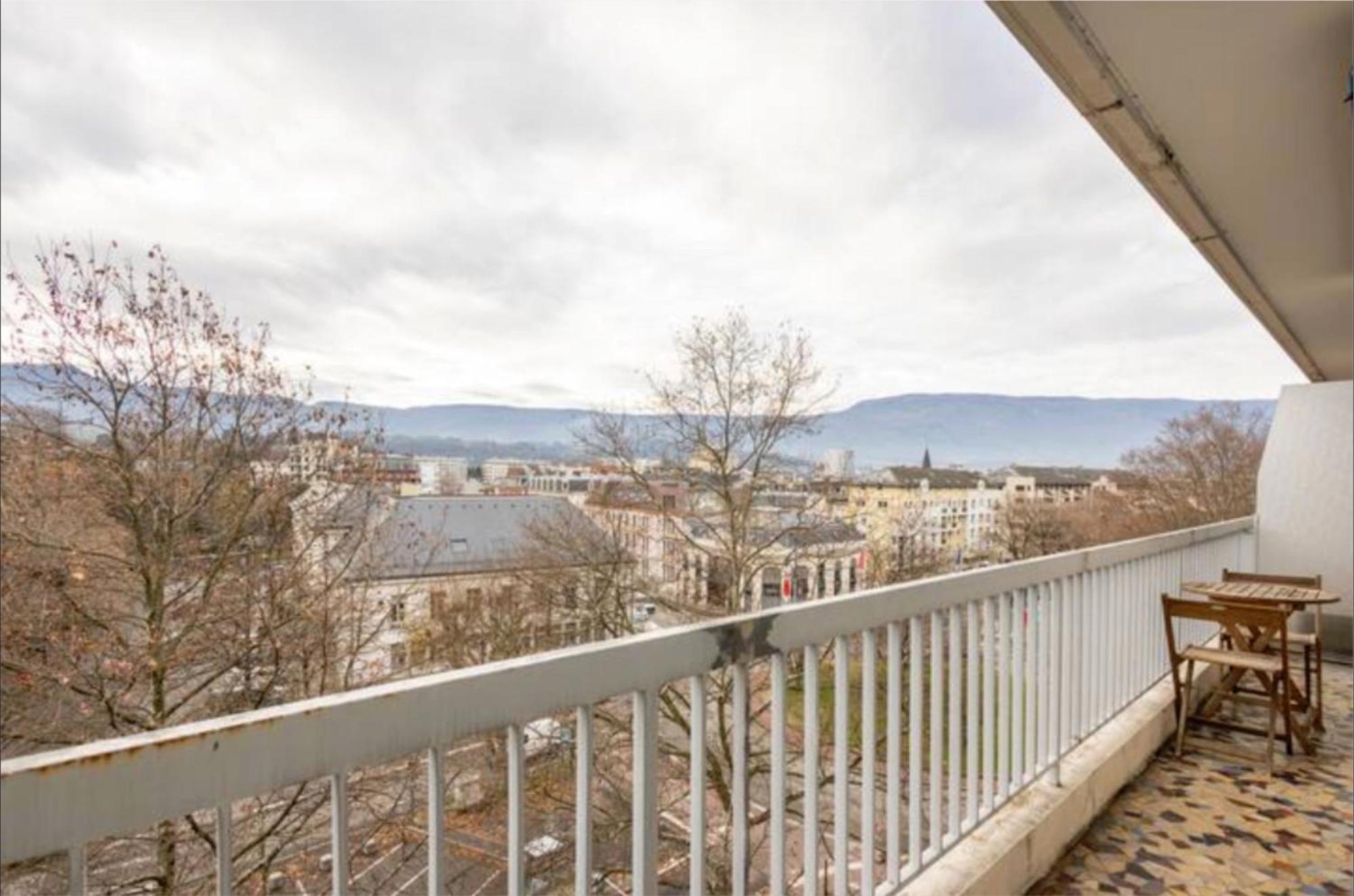 Logement Autour De Moi * * * * * Chambéry Eksteriør billede